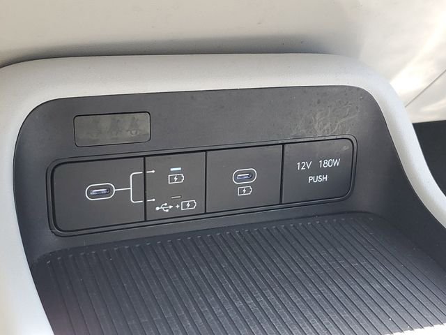 Used 2024 Red Hyundai SEL image 28
