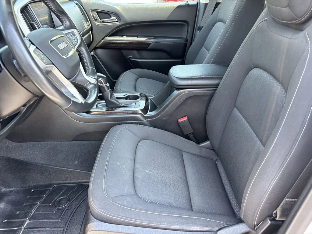Used 2022 Summit White GMC Elevation image 16
