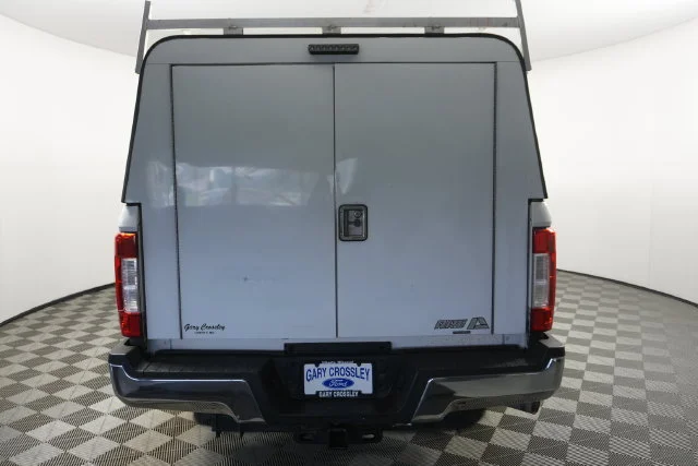 Used 2019 Oxford White Ford XL image 4