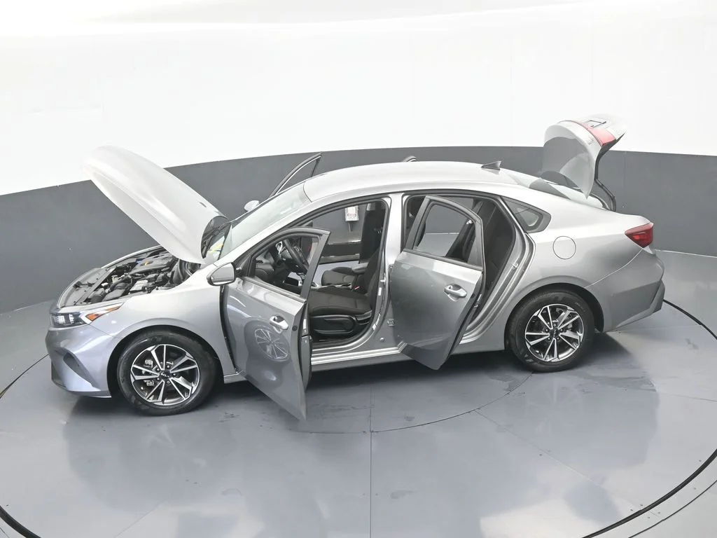 Used 2022 Steel Gray Kia LXS image 57