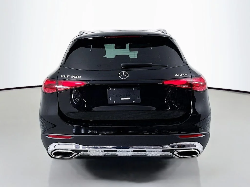Certified Used 2026 Black Mercedes-Benz GLC 300 image 10