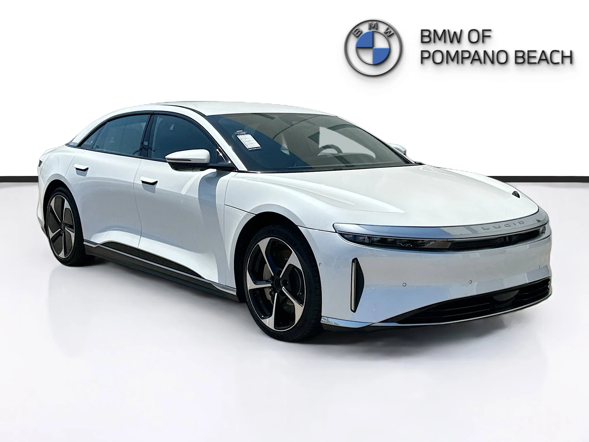 2023 Lucid Air Touring's photo