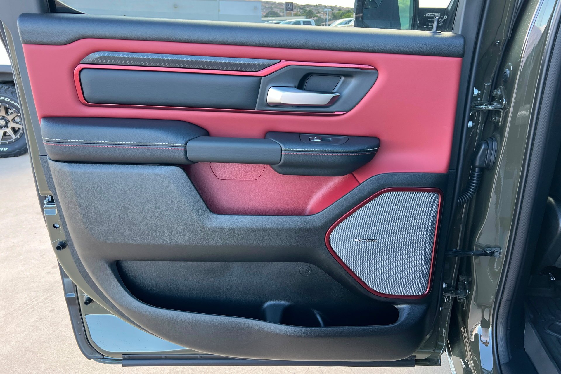 New 2027 Tank Exterior Paint RAM Rebel image 19