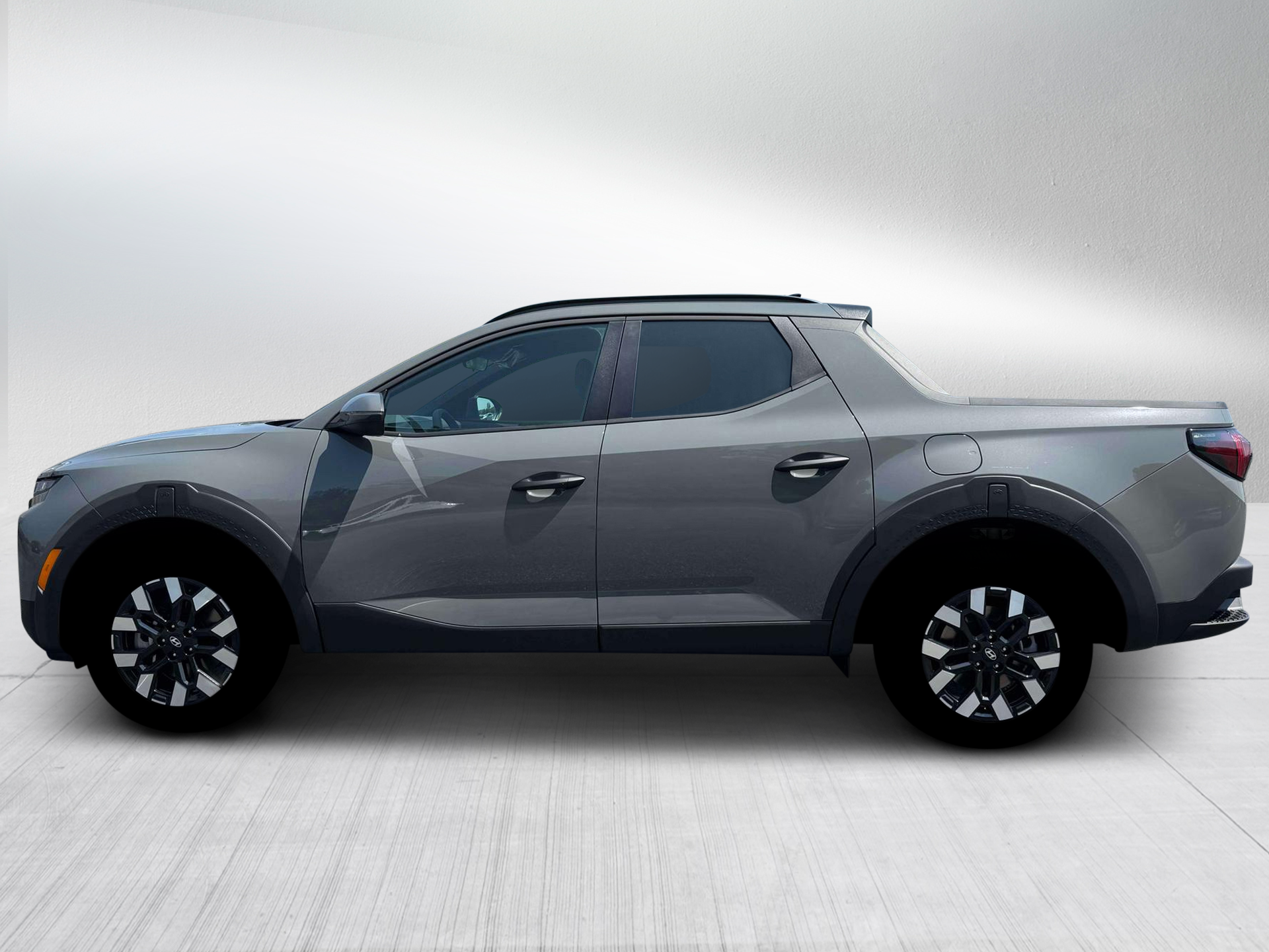 New 2026 Hampton Gray Hyundai SEL image 3
