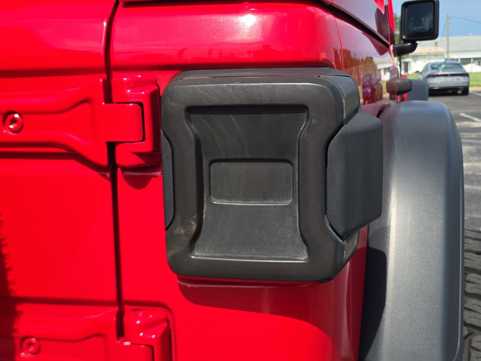 Used 2018 Red Jeep Unlimited Rubicon image 8