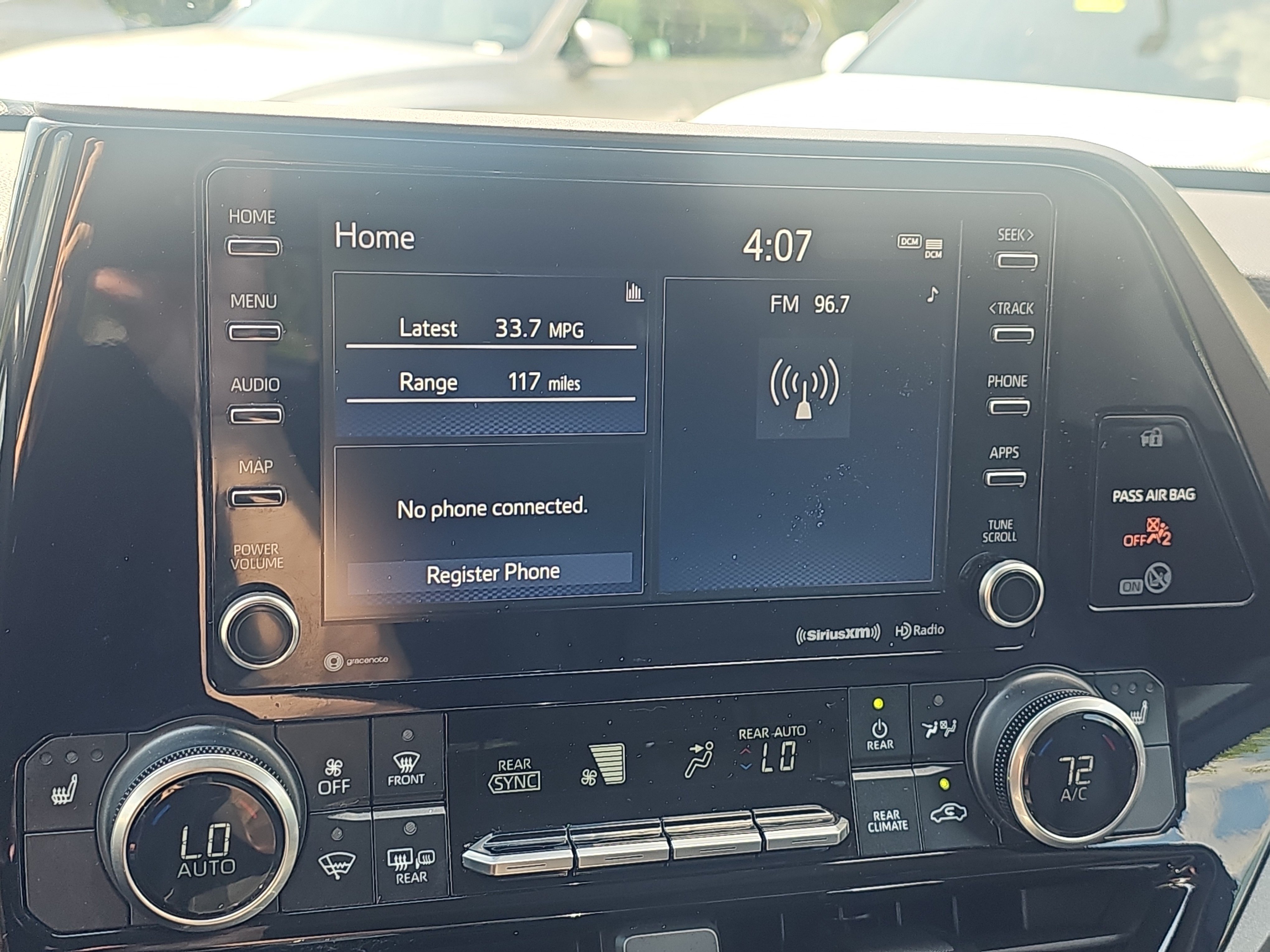 Used 2021 Blizzard Pearl Toyota Hybrid XLE image 25