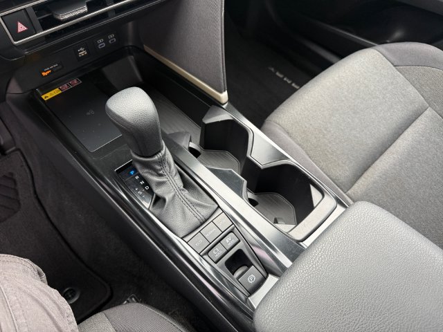 Used 2025 Ocean Toyota LE image 18