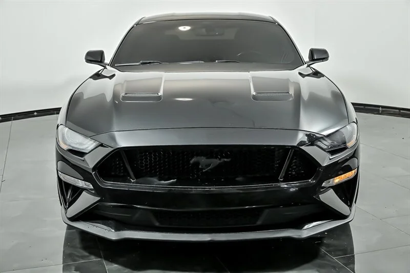 Used 2019 Shadow Black Ford GT image 4