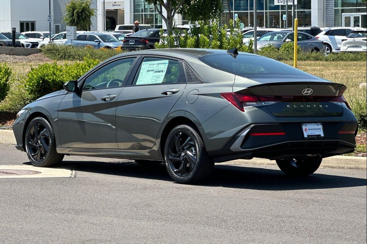 New 2026 Gray Hyundai SEL Sport image 5