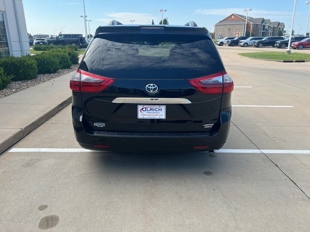 Used 2020 Midnight Black Metallic Toyota Limited Premium image 7