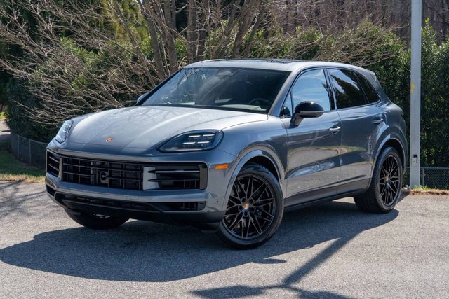 2026 Porsche Cayenne Base