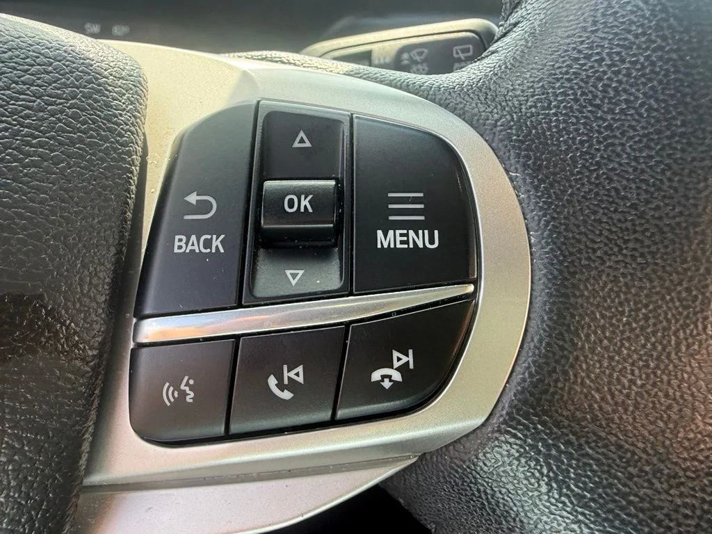 Used 2023 Gray Ford Limited image 19