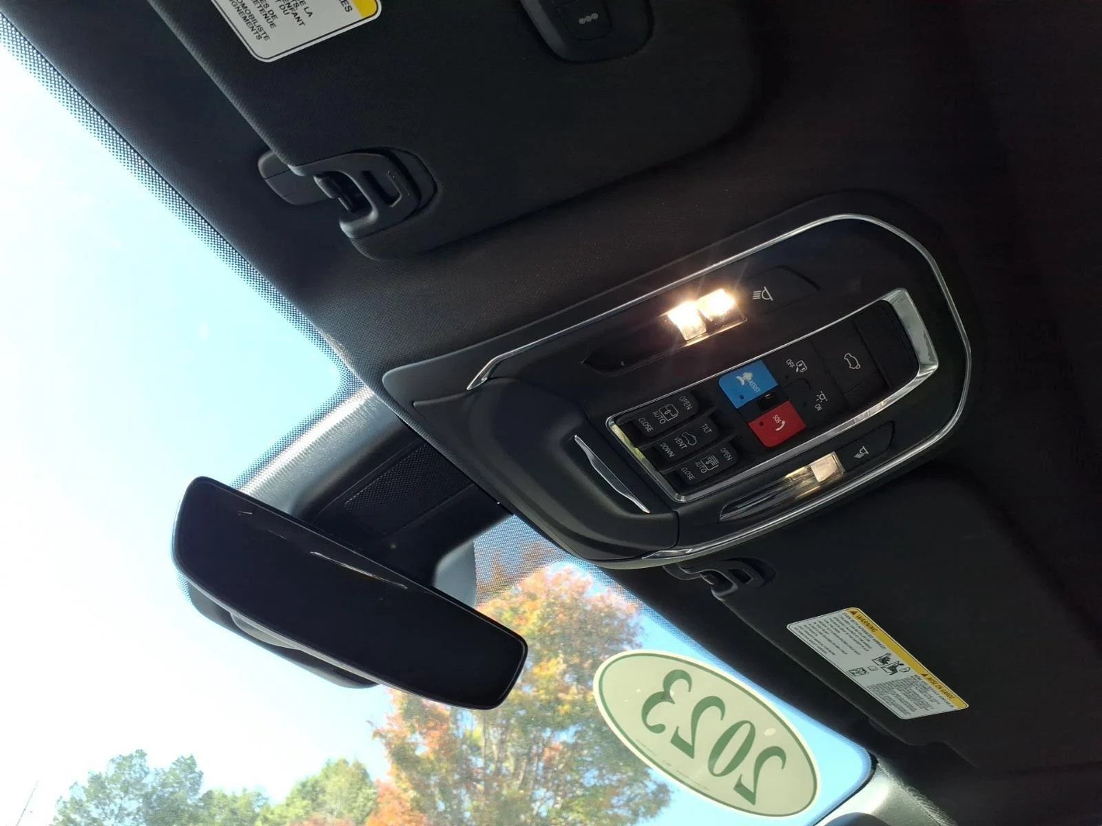 Used 2023  JEEP SERIESII image 10