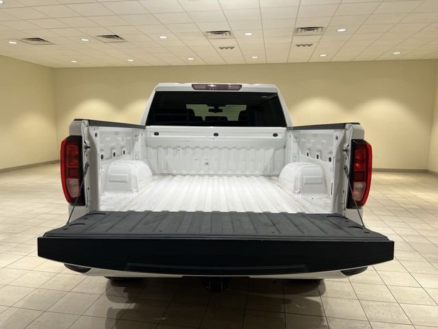 Used 2021 White GMC Elevation image 22