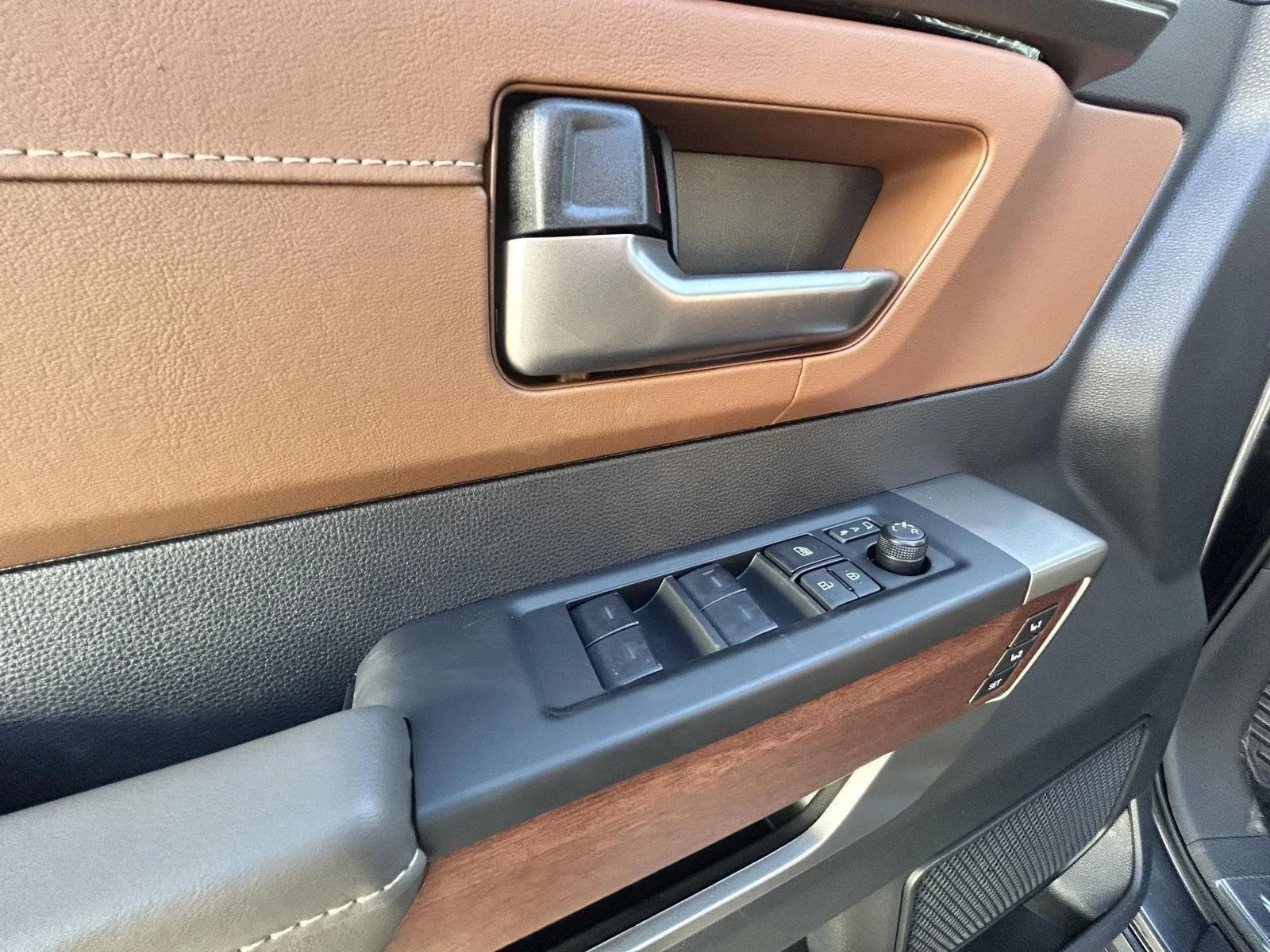 2026 Toyota Tundra 1794 Edition - Photo 10