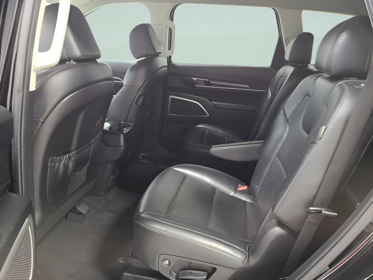 Used 2023 Ebony Black Kia S image 15
