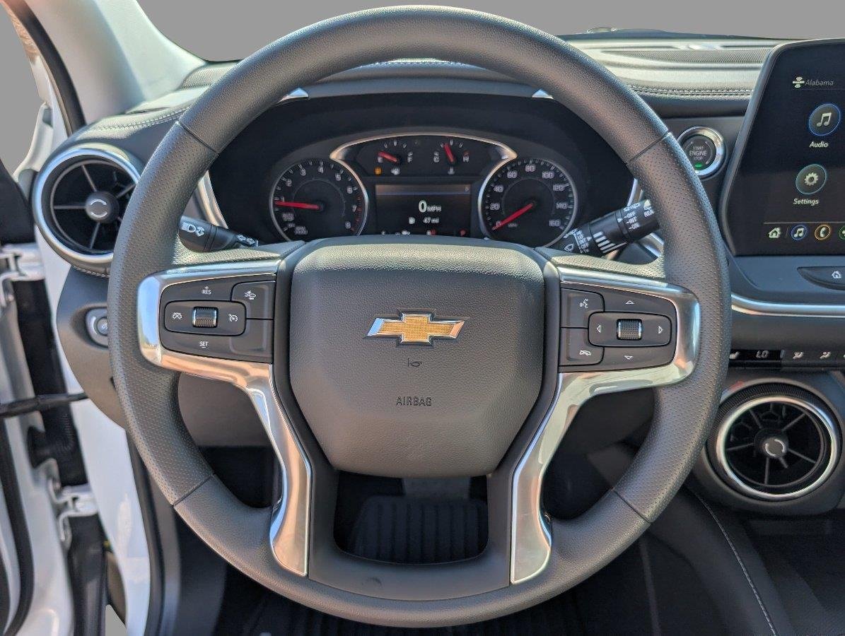 New 2026 Summit White Chevrolet 2LT image 27