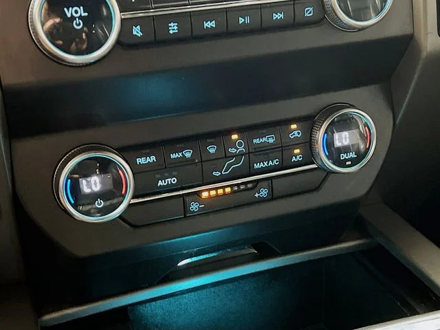 Used 2020 Gray Ford XLT image 19