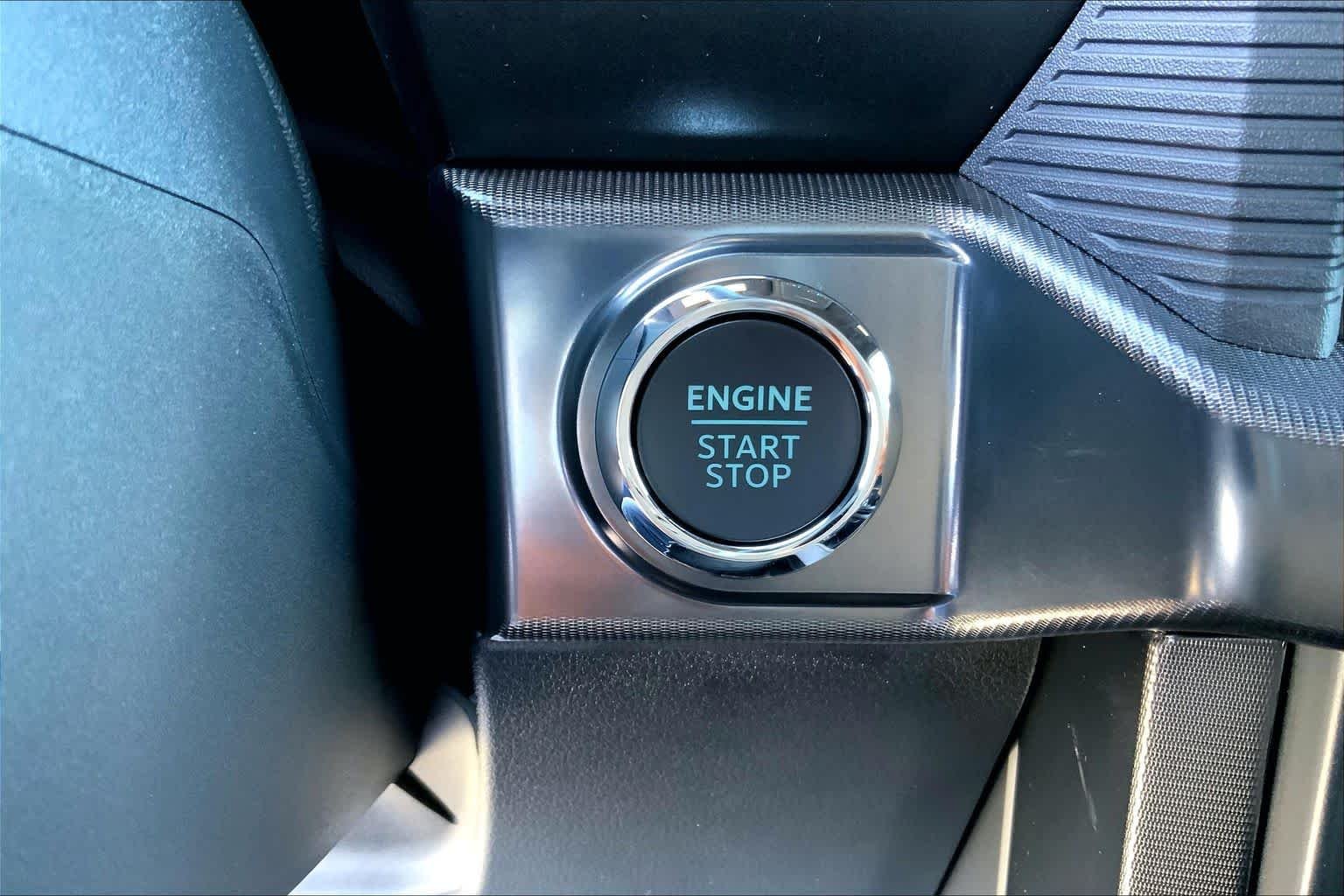 New 2026 Avalanche Ford Platinum® image 17