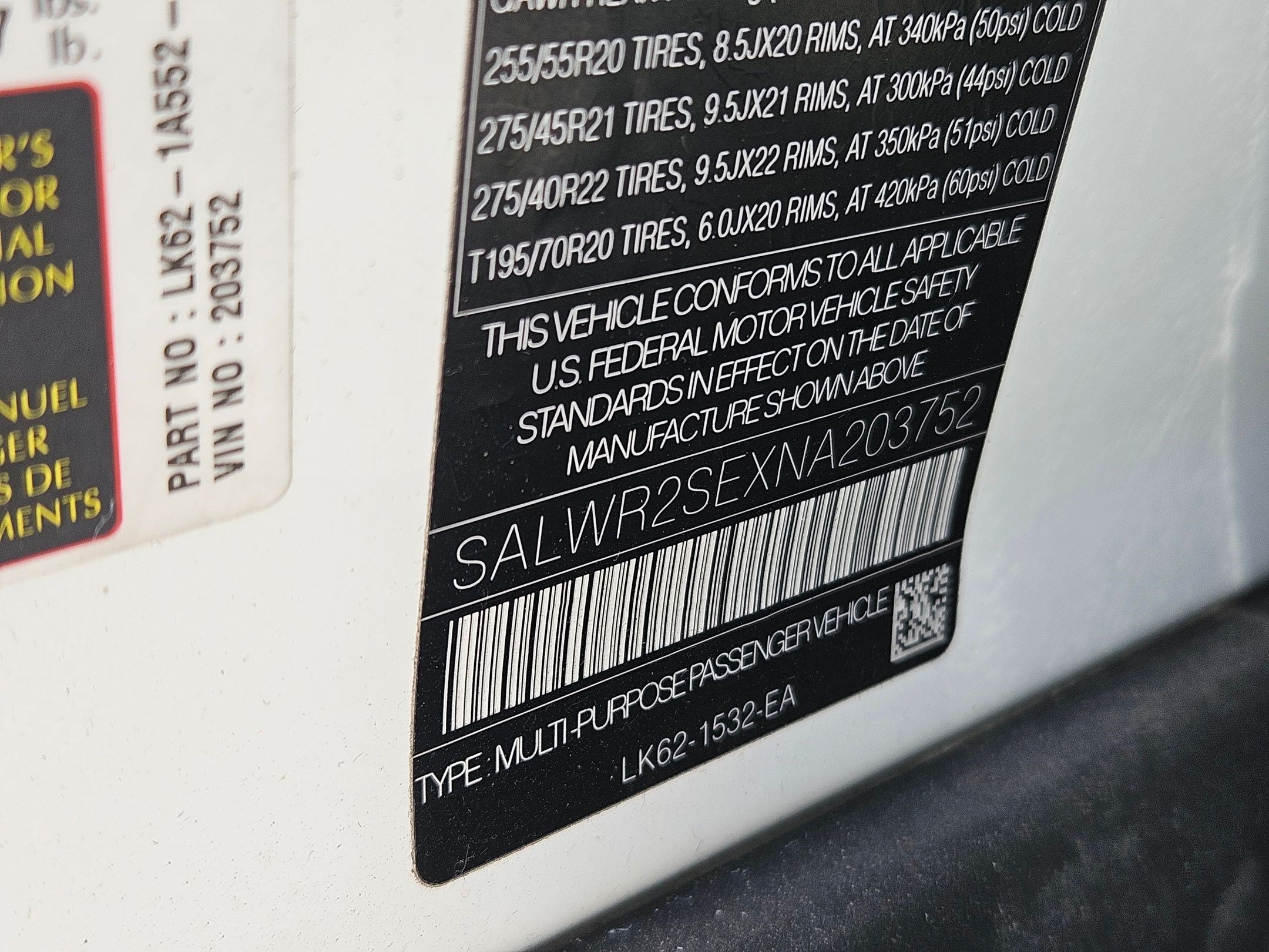 Used 2022 White Land Rover HSE Dynamic image 34