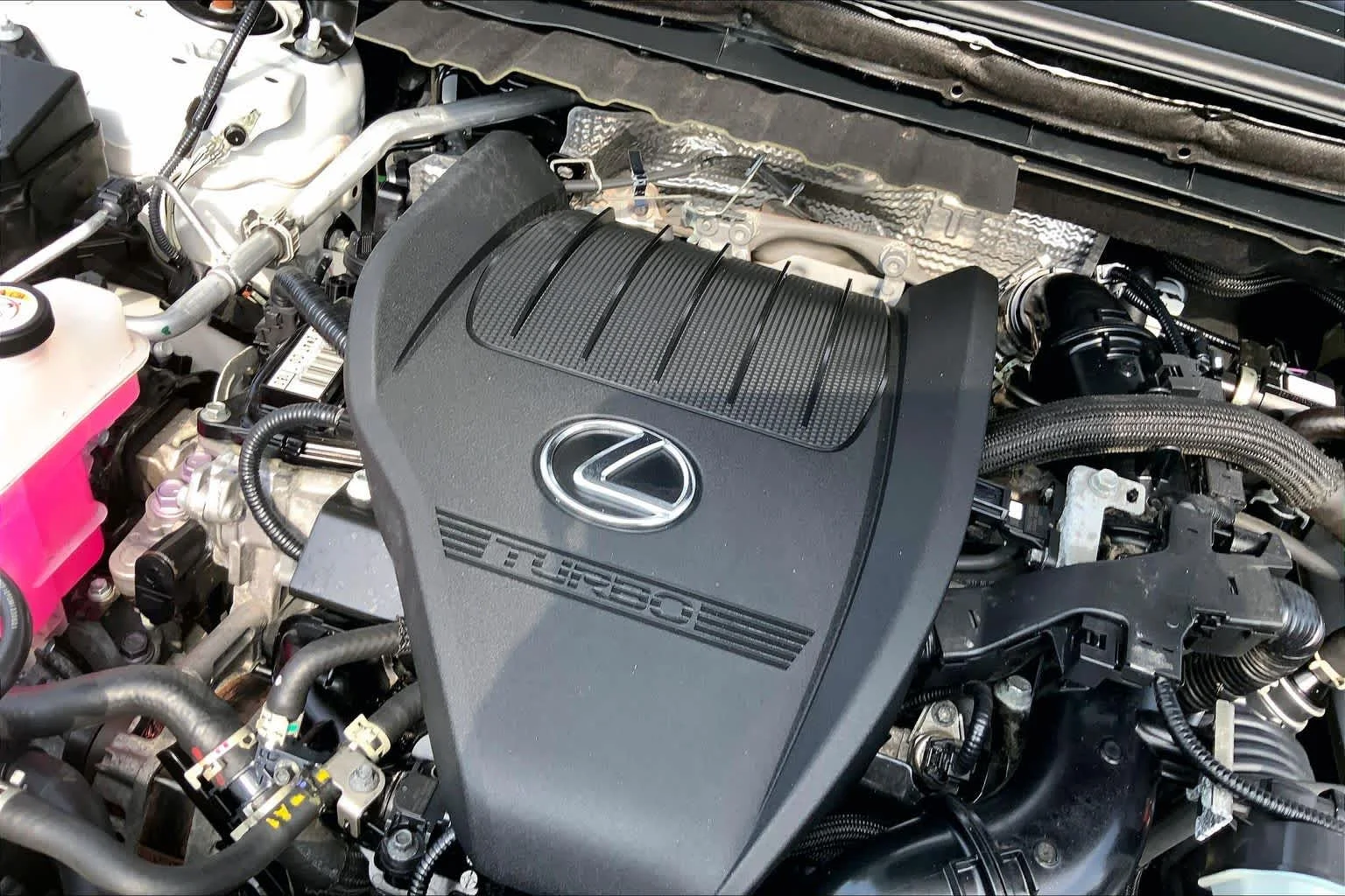 Used 2024 Eminent White Pearl Lexus Premium image 33