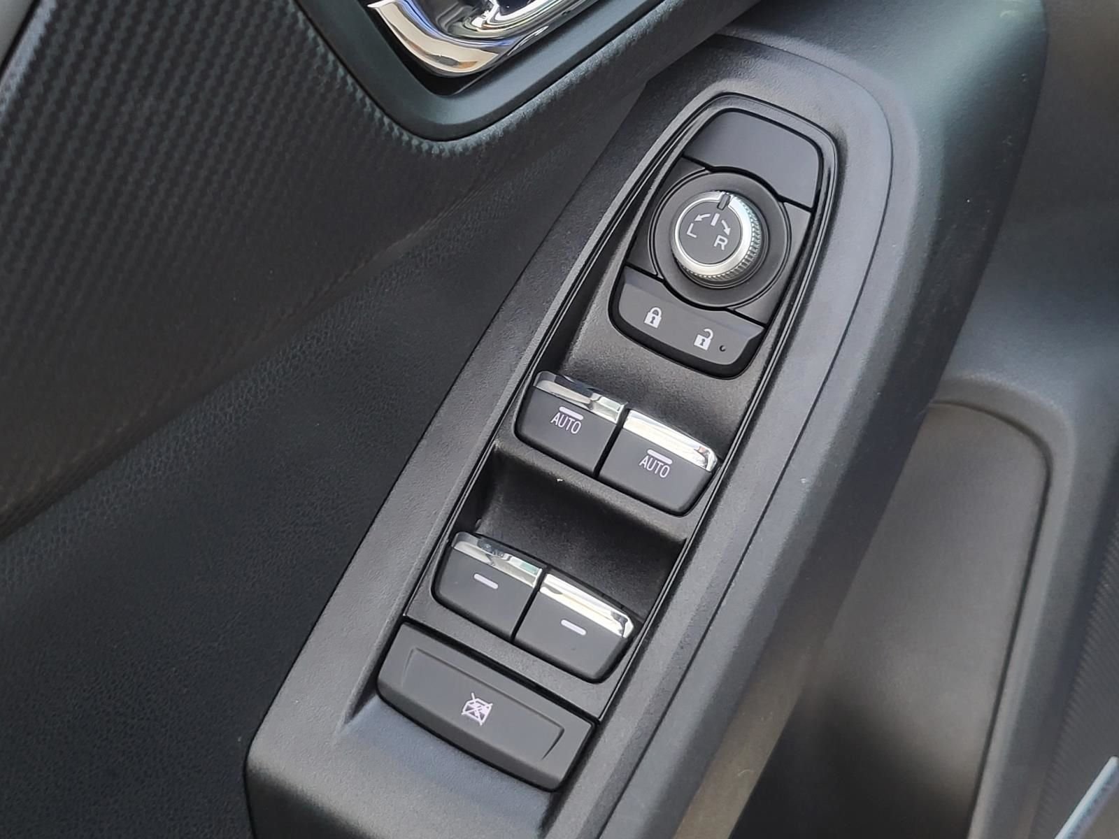 2025 Subaru Crosstrek Limited - Photo 17