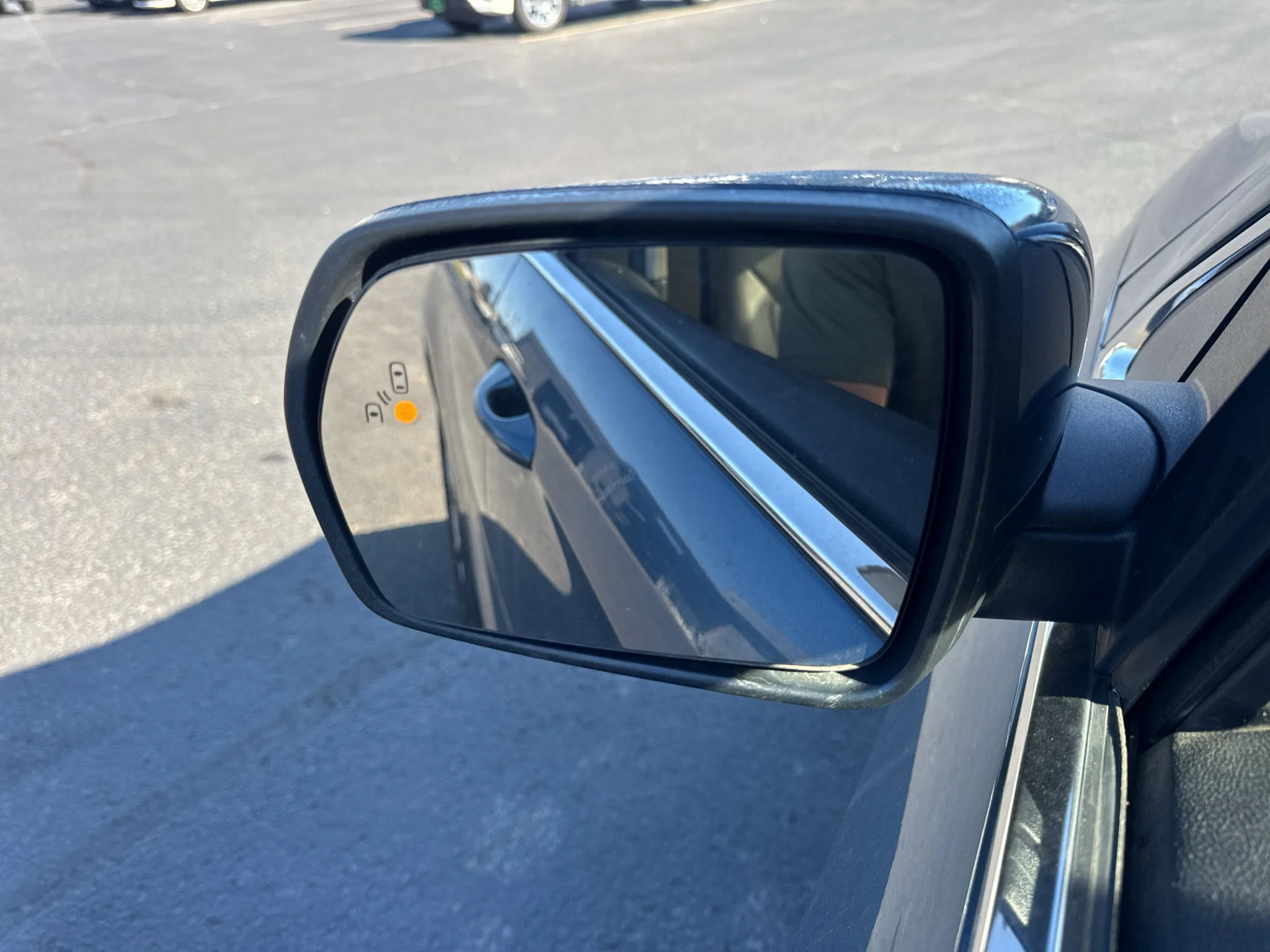 Used 2019 Blue Metallic Ford SEL image 17