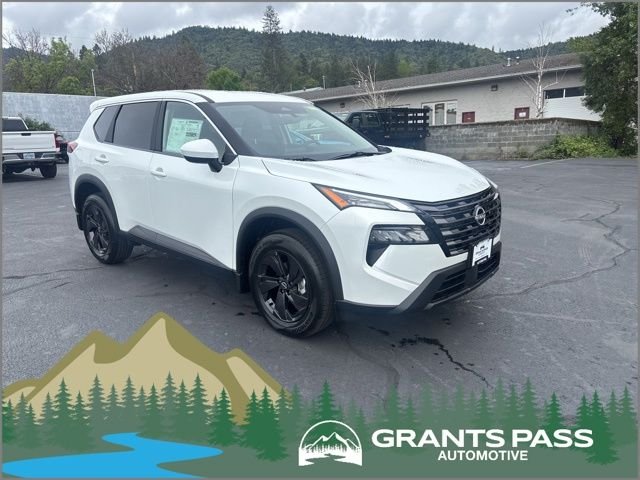 2026 Nissan Rogue SV AWD's photo