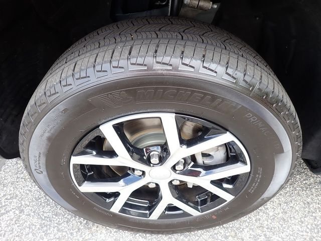 Certified Used 2023 Black Jeep Limited image 11