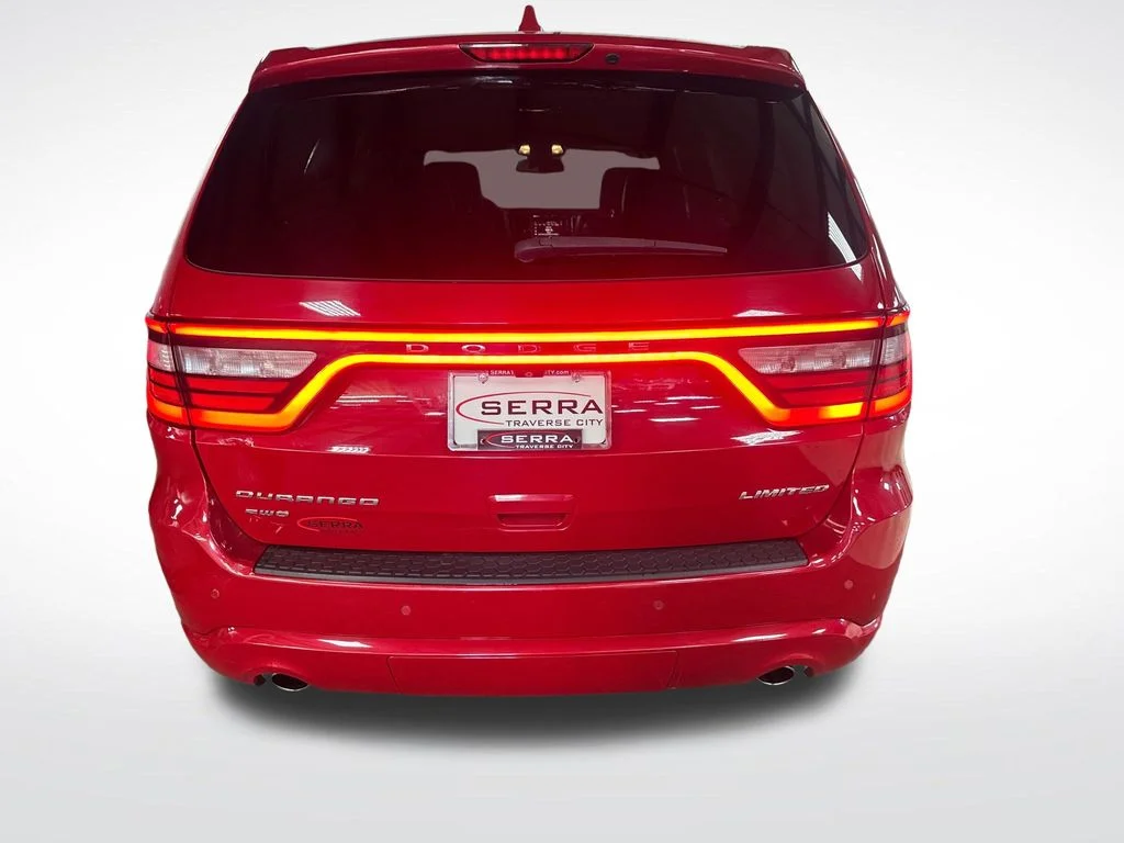 Used 2016 Red Dodge Limited image 4
