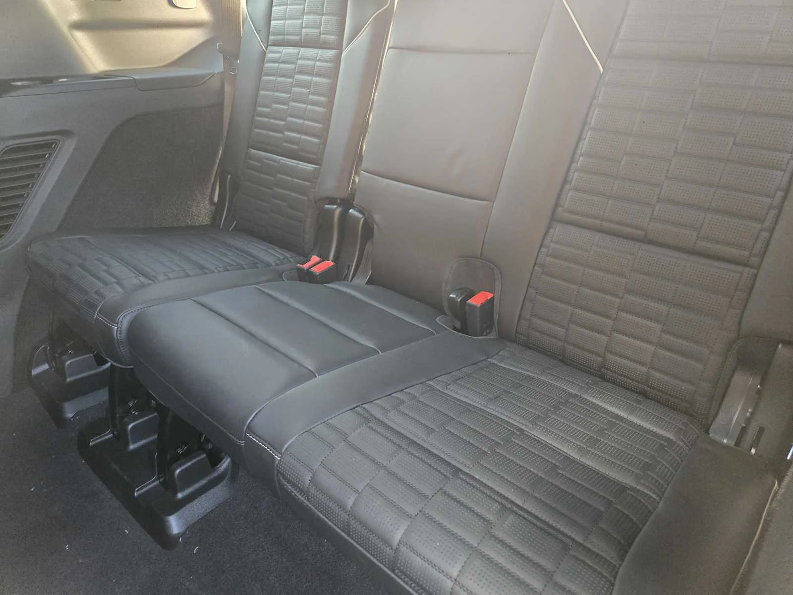 2026 Cadillac Escalade Platinum Sport - Photo 23