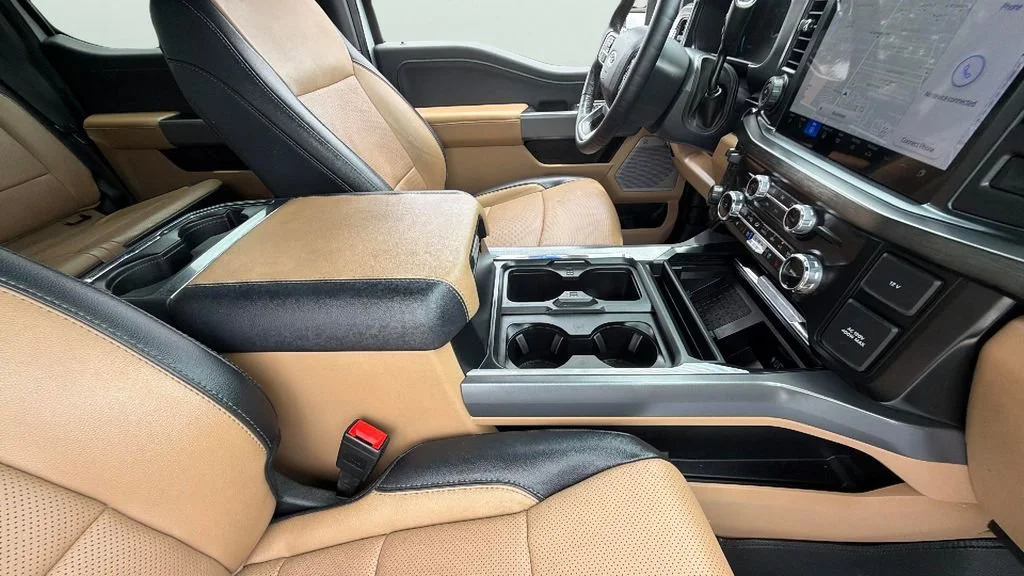 Used 2024 White Ford Lariat image 35