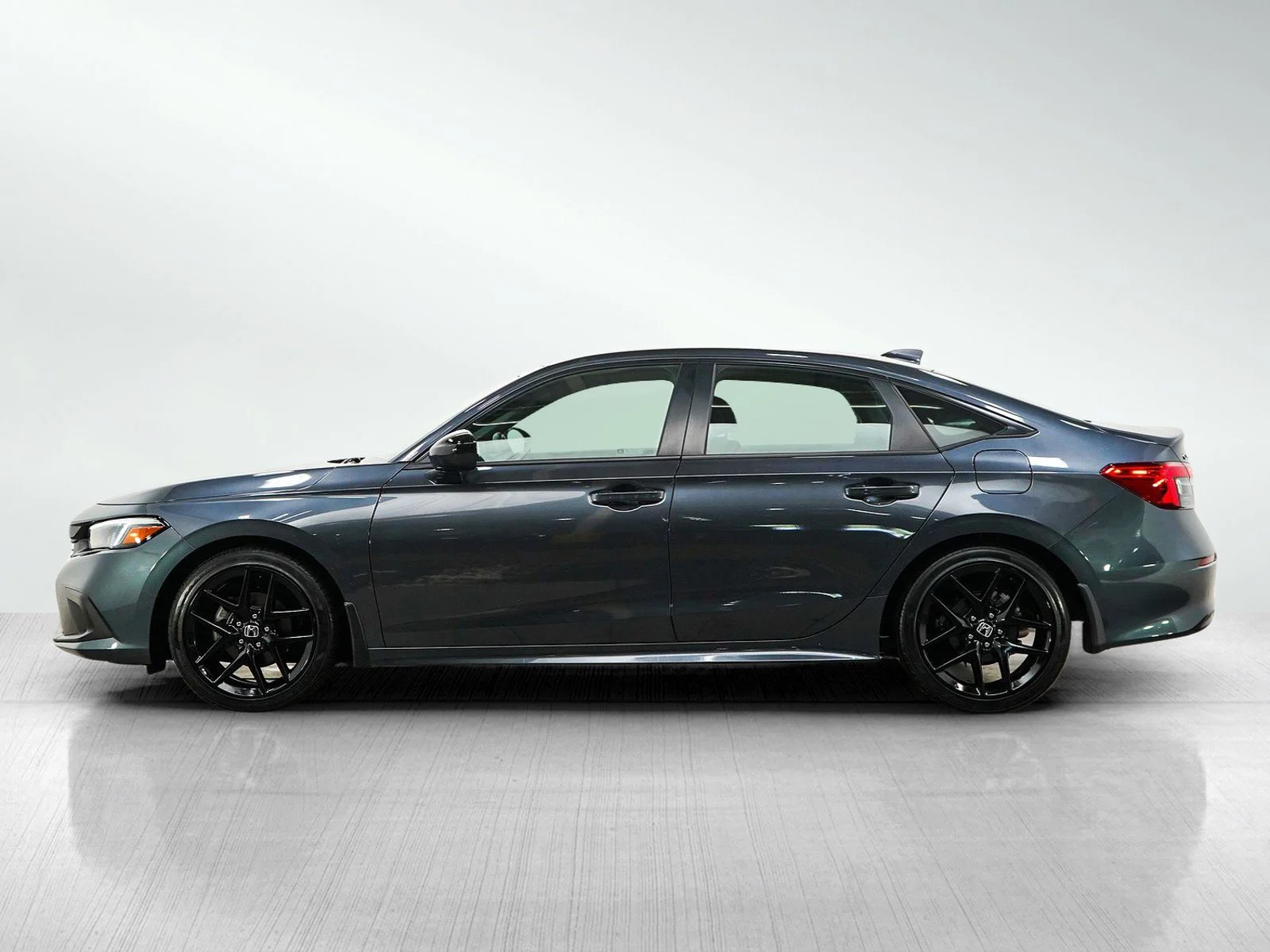 Used 2024 Honda Civic Sport with VIN 2HGFE2F58RH534383 for sale in Burnsville, Minnesota
