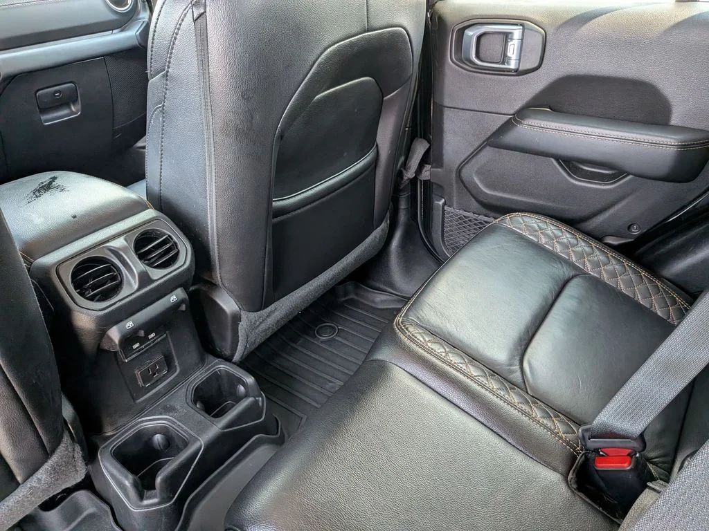 Used 2021 Black Jeep Overland image 34