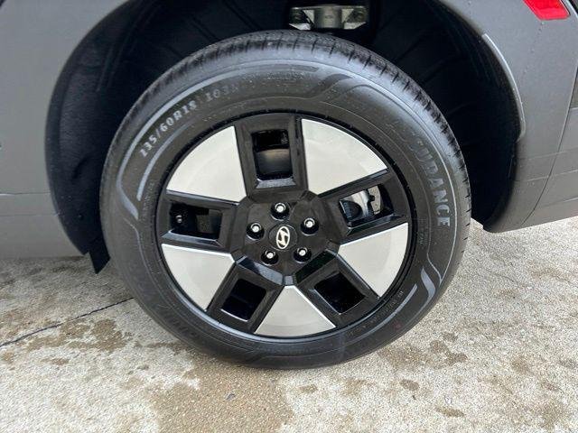 New 2026 Phantom Black Hyundai SEL image 42