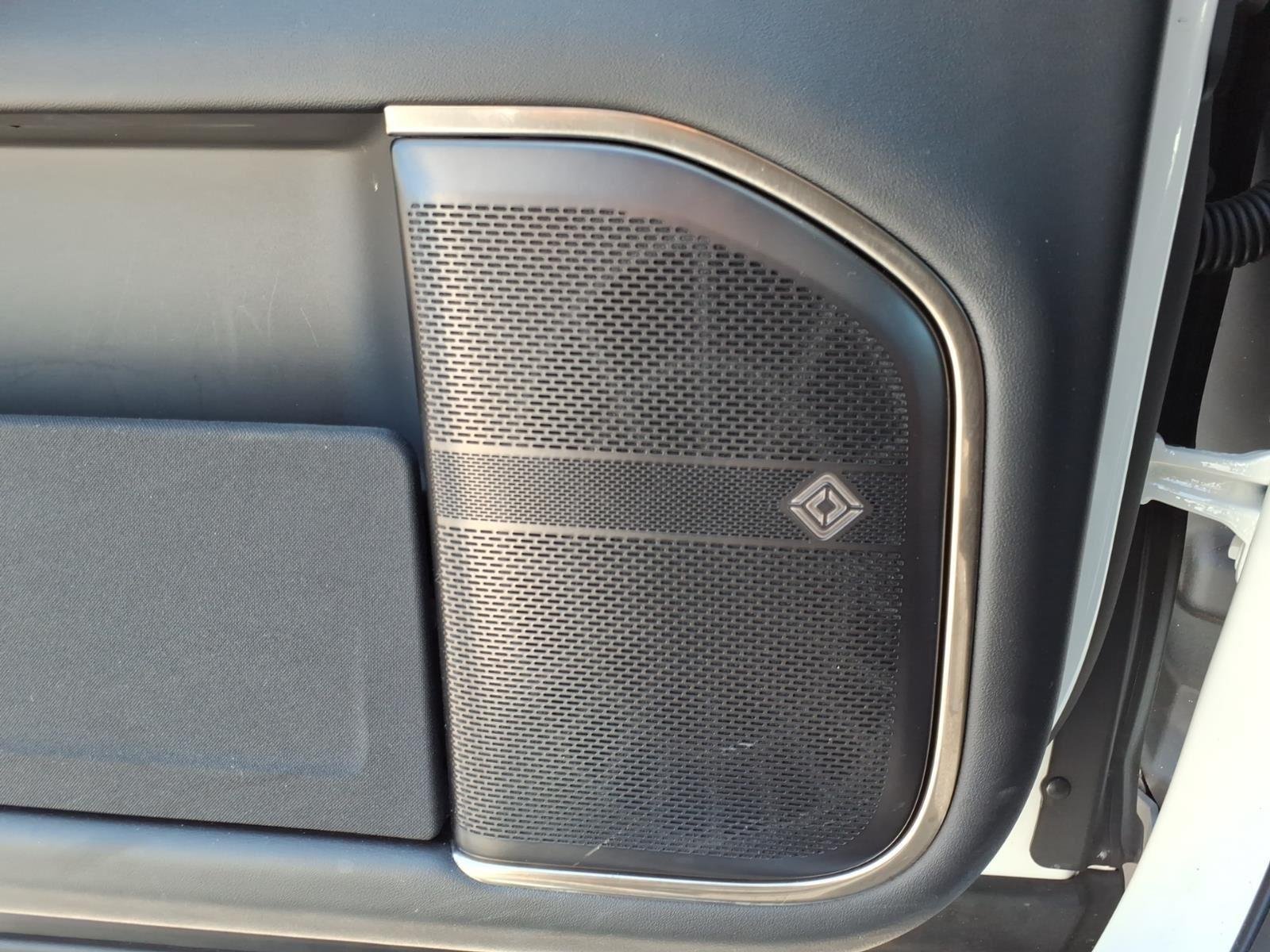 Used 2024  Rivian Adventure image 5
