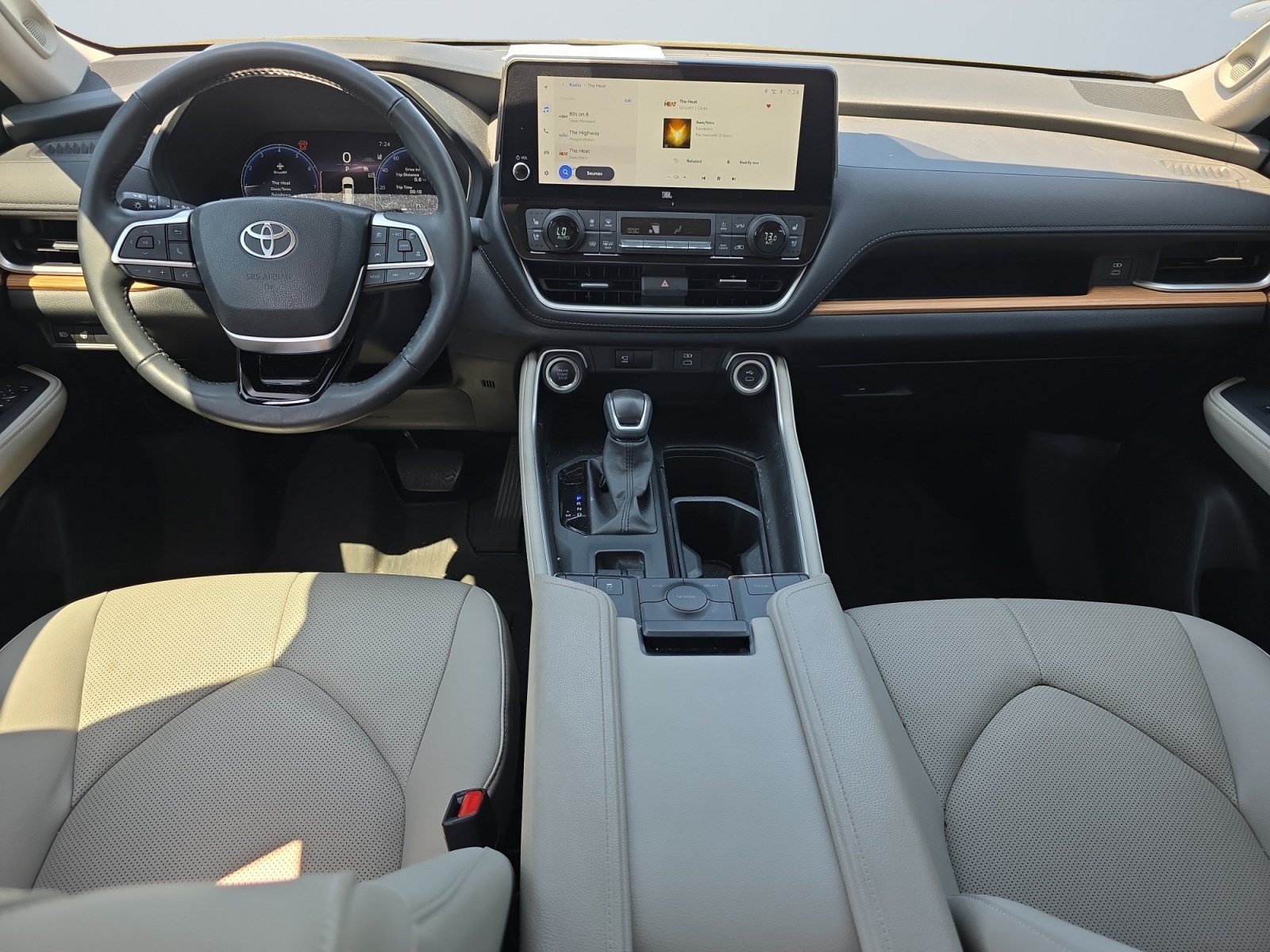 2025 Toyota Grand Highlander Limited - Photo 11