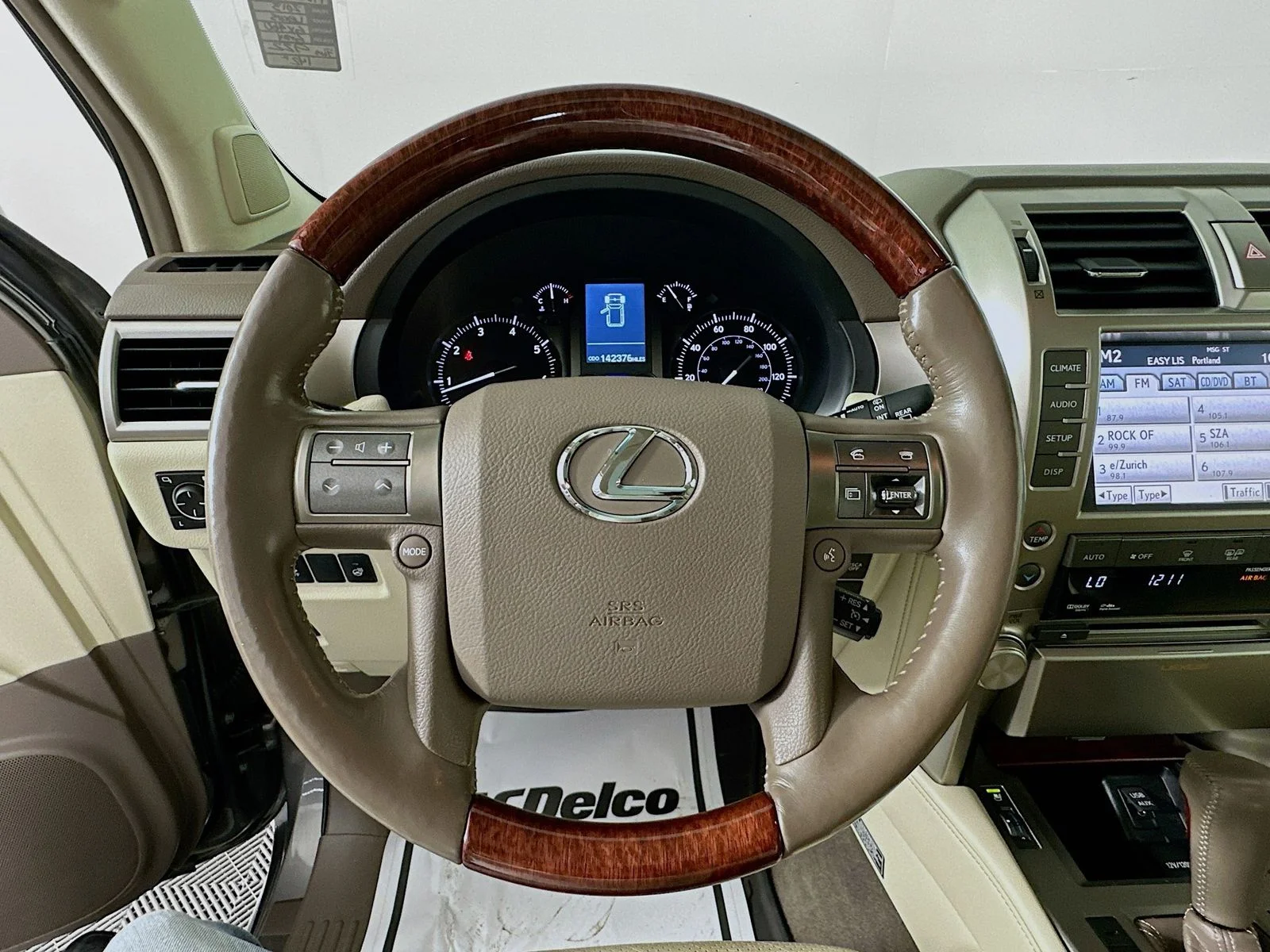 Used 2013 Knights Armor Pearl Lexus 460 Premium image 13