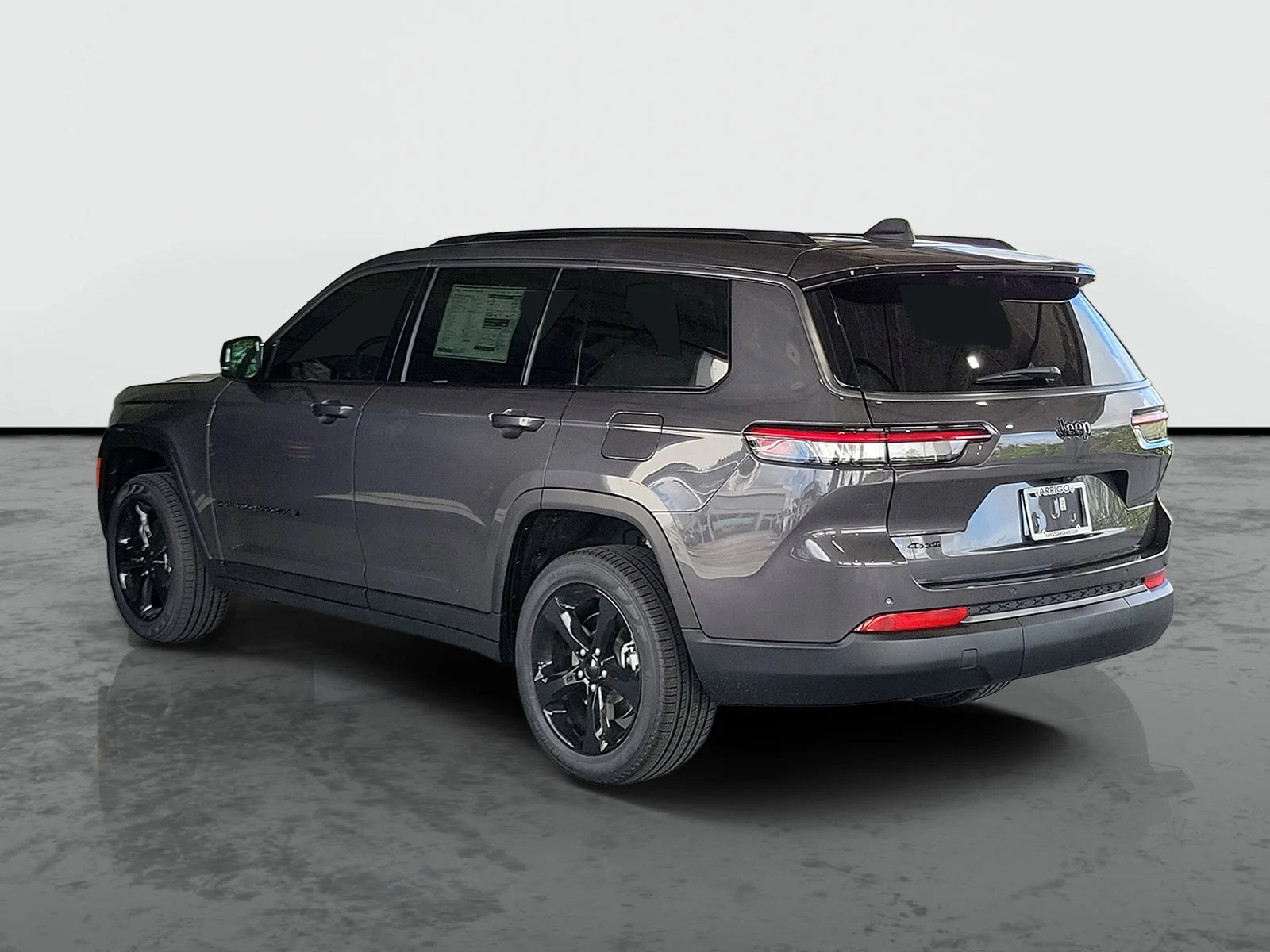 New 2026 Baltic Gray Metallic Clear-Coat Exterior Paint Jeep Limited image 2