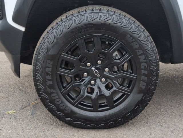 Used 2024 Summit White Chevrolet Trail Boss image 31