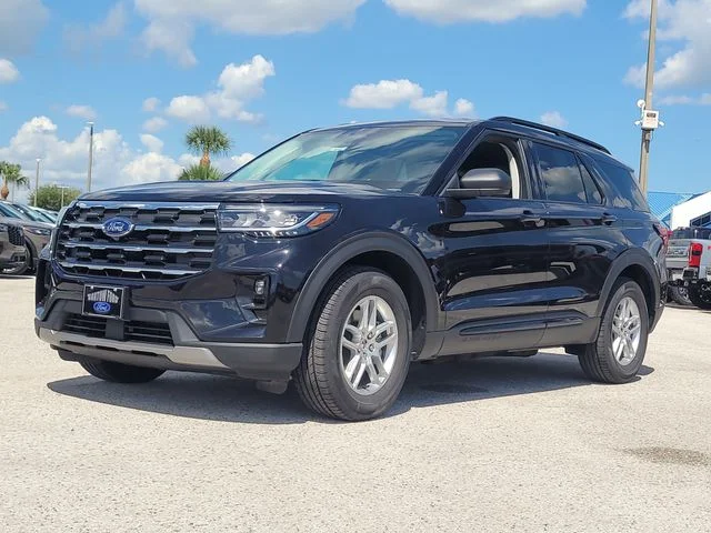 New 2026 Black Metallic Ford Active image 33