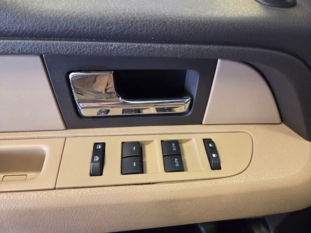 Used 2012 Black Ford XLT image 25
