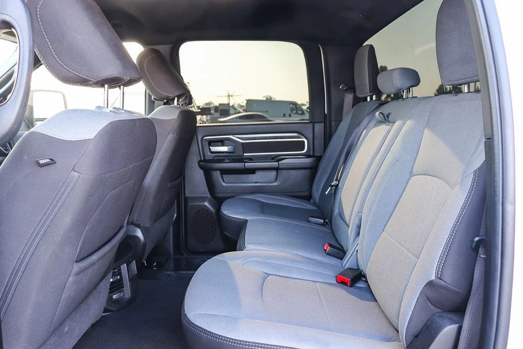 Used 2024 White Ram Big Horn image 21