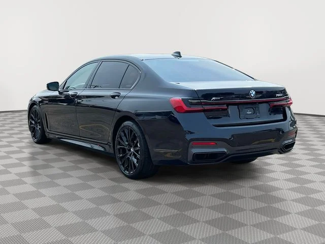 Used 2022 Black BMW 750i xDrive image 6