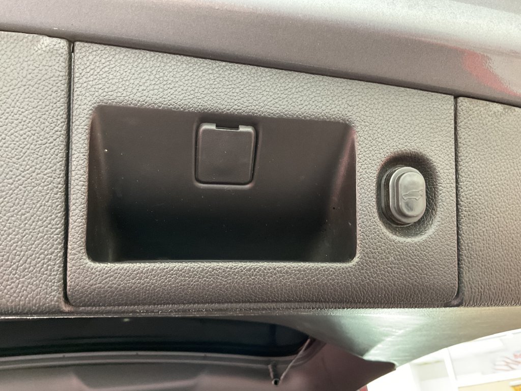 Used 2020 Gray Chevrolet Premier image 12