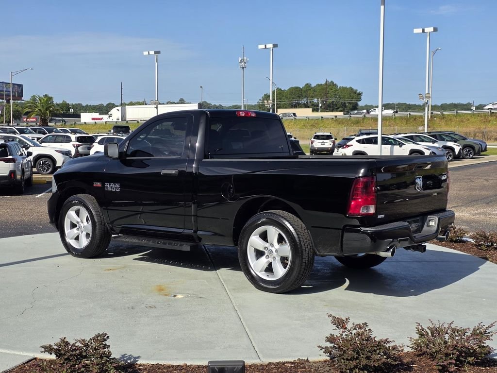 Used 2015 Black Ram Express image 4