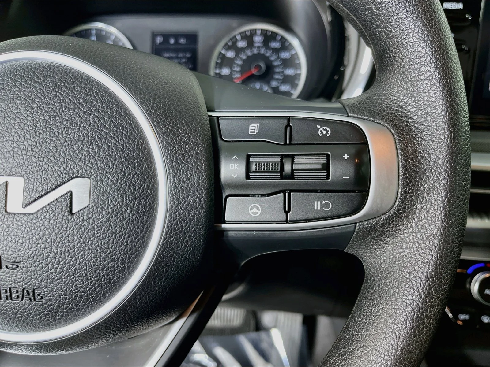 Used 2023 Gray Kia LXS image 14
