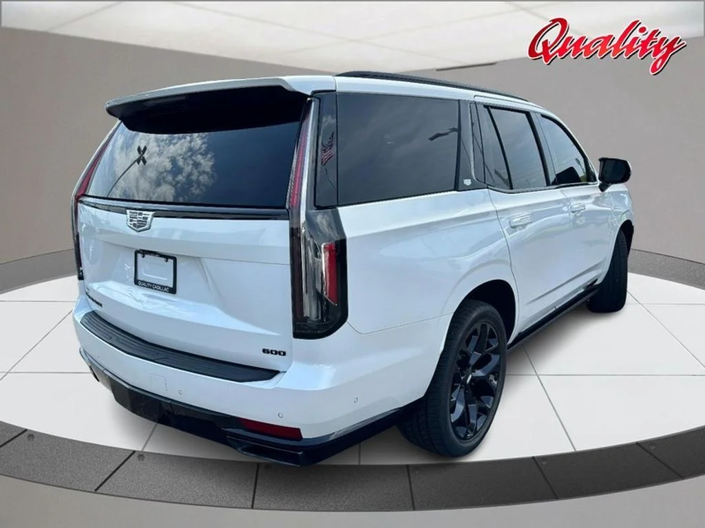 Used 2022 Crystal White Tricoat Cadillac Sport image 3