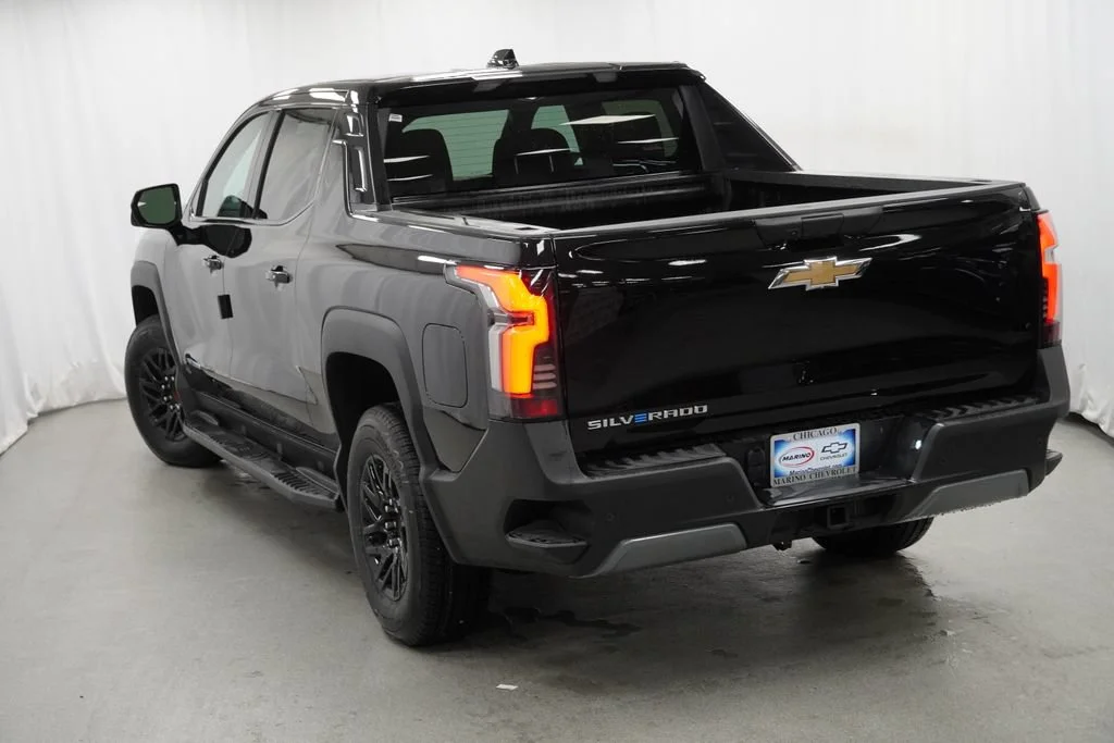 New 2026 Black Chevrolet LT - Extended Range image 4