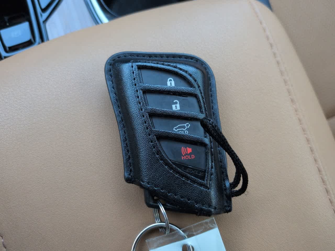 Used 2024 Iridium Lexus Premium Plus image 28